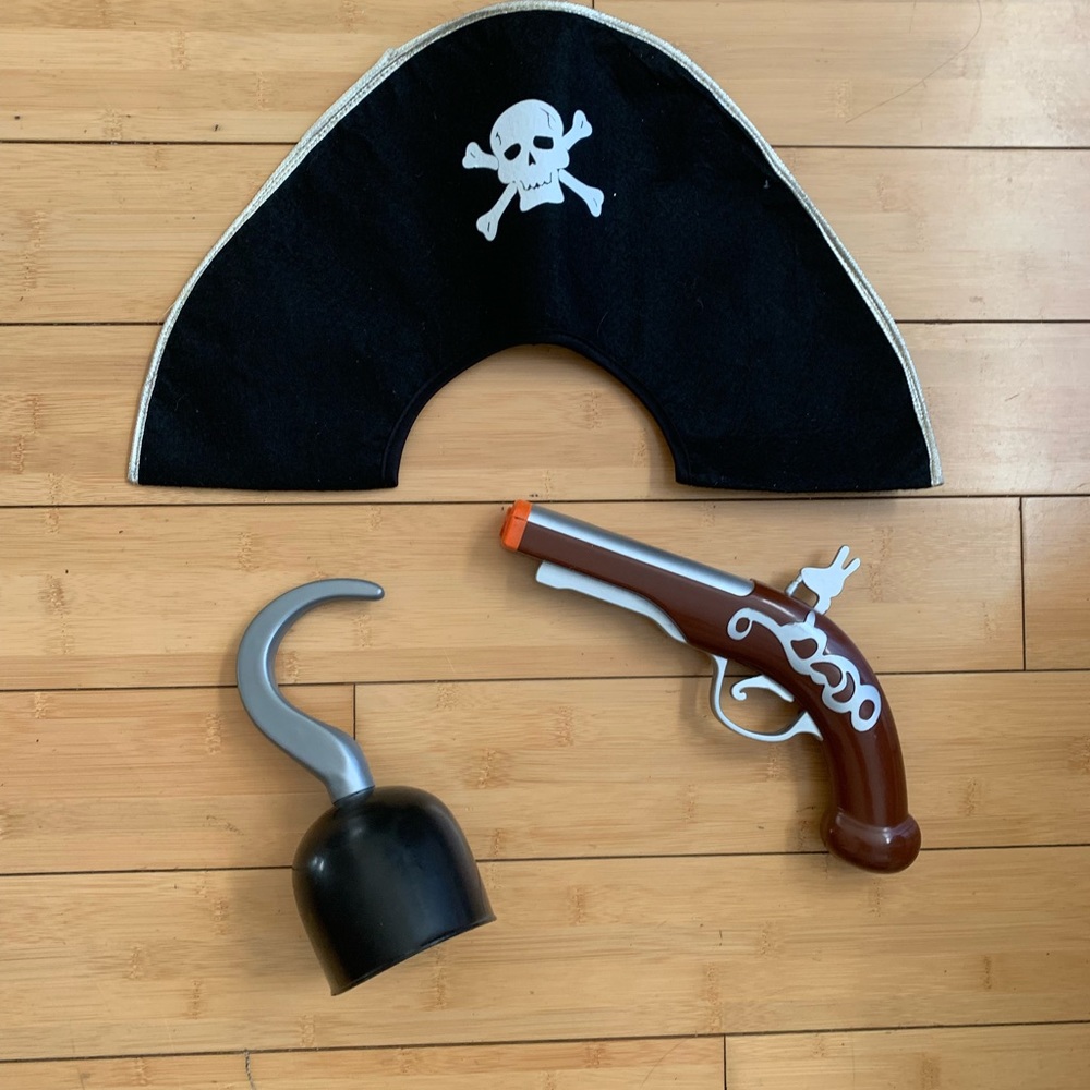 Pirate Hat, Hook and Toy Pistol